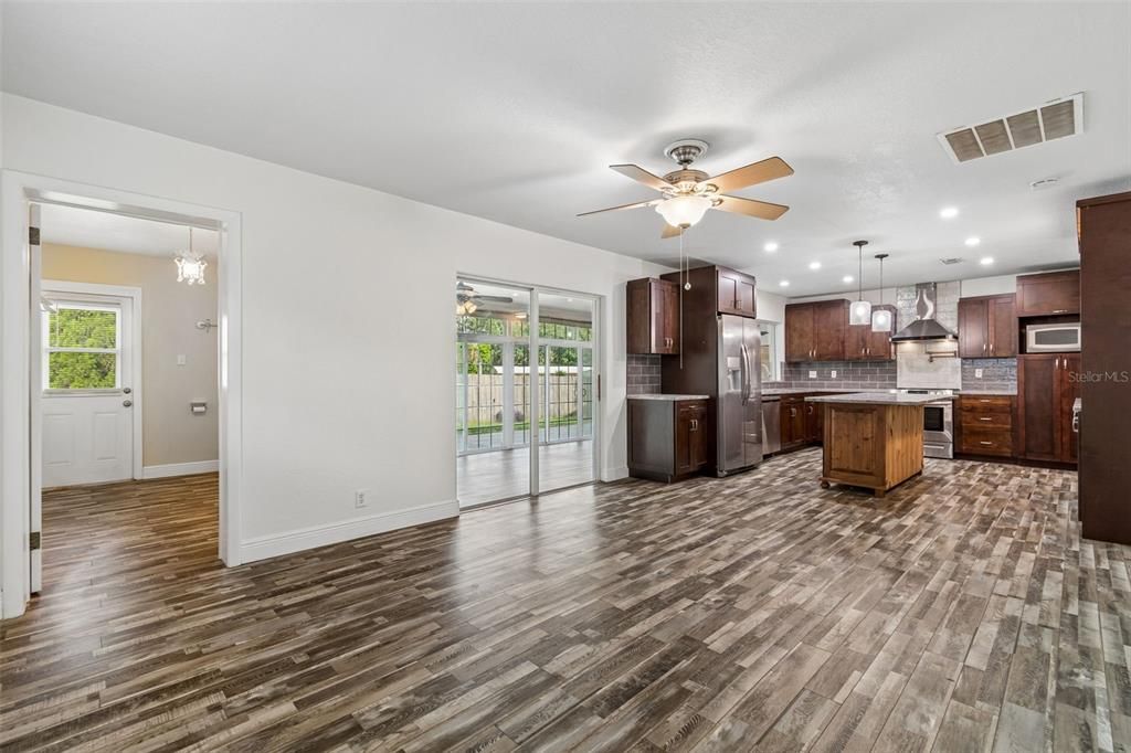 For Sale: $465,000 (3 beds, 2 baths, 2009 Square Feet)