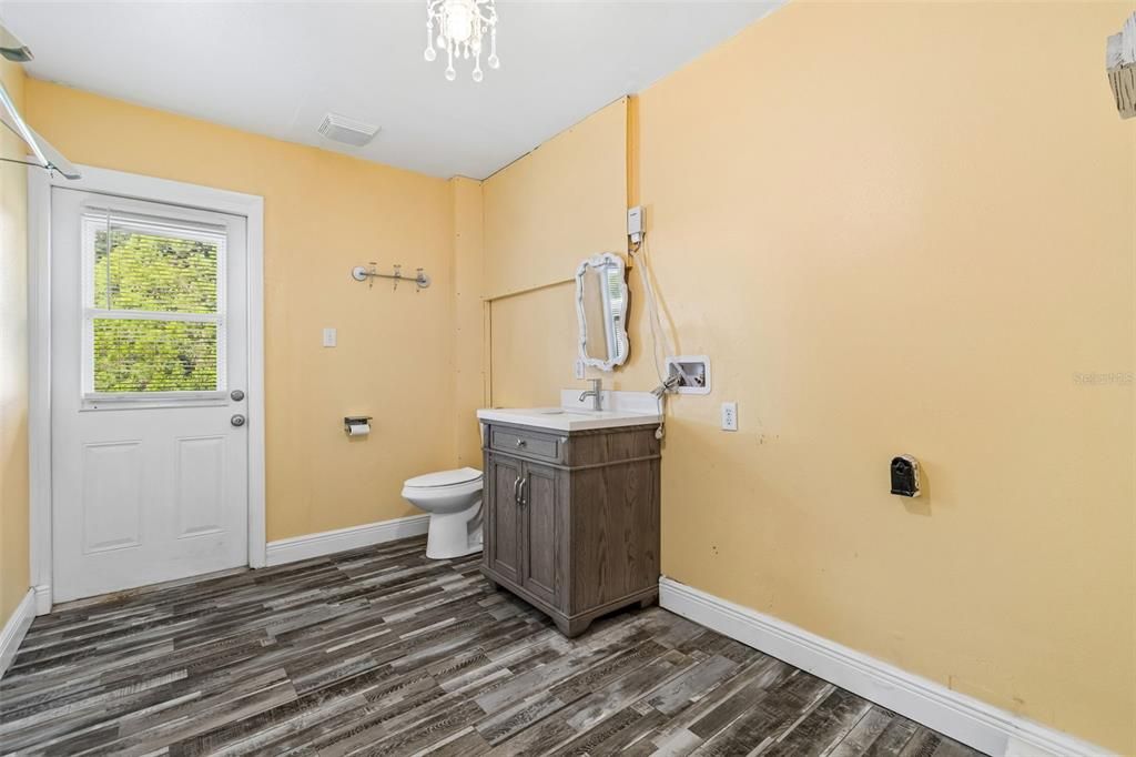 For Sale: $465,000 (3 beds, 2 baths, 2009 Square Feet)