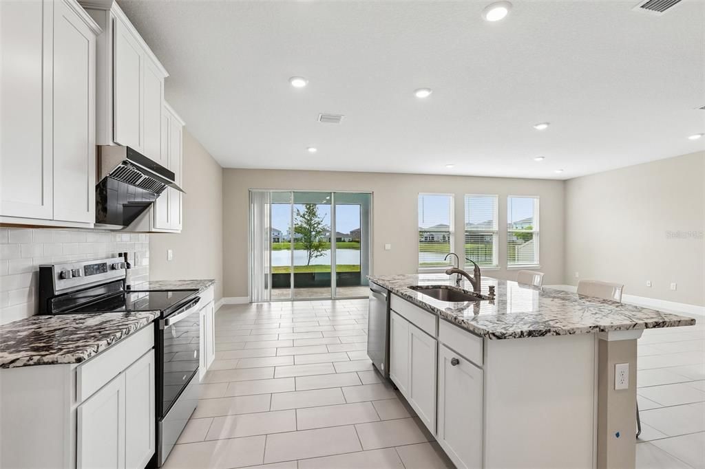 En Venta: $499,900 (5 camas, 3 baños, 2964 Pies cuadrados)