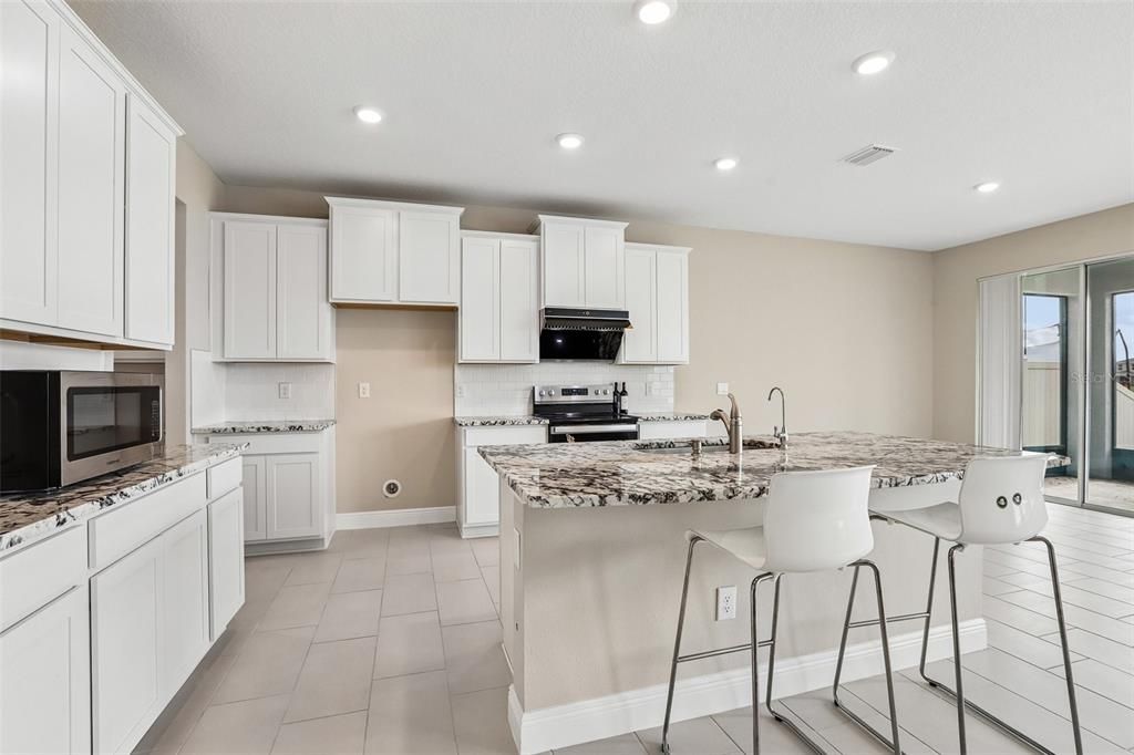 En Venta: $499,900 (5 camas, 3 baños, 2964 Pies cuadrados)