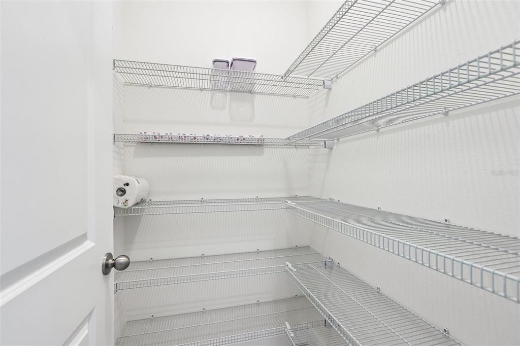 En Venta: $499,900 (5 camas, 3 baños, 2964 Pies cuadrados)