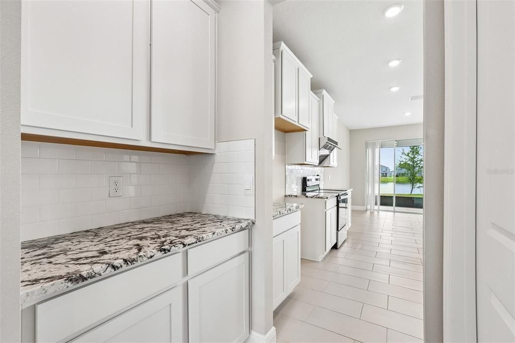 En Venta: $499,900 (5 camas, 3 baños, 2964 Pies cuadrados)