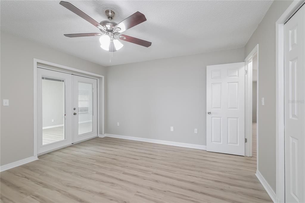 For Rent: $2,010 (3 beds, 2 baths, 1705 Square Feet)