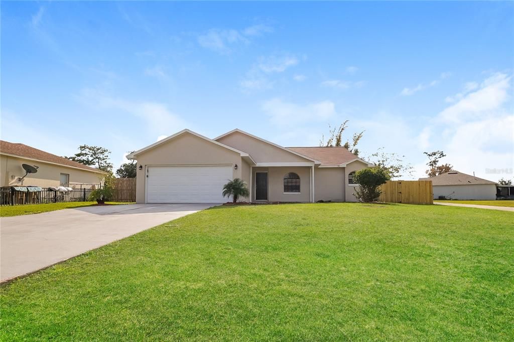 For Rent: $2,010 (3 beds, 2 baths, 1705 Square Feet)