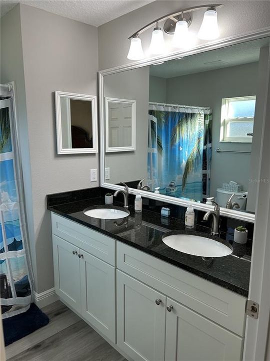 En Venta: $264,900 (3 camas, 2 baños, 1405 Pies cuadrados)