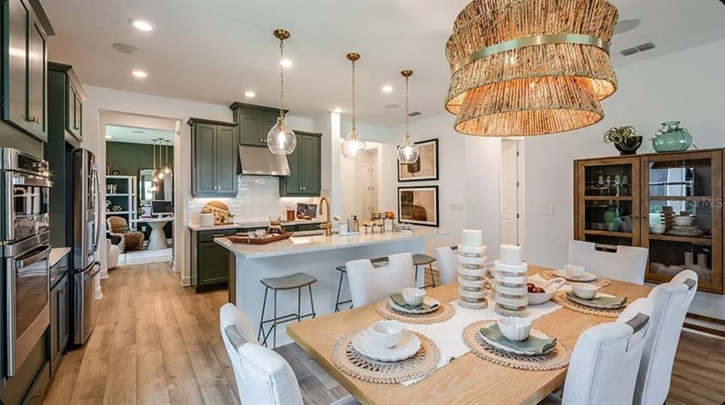 For Sale: $512,589 (4 beds, 3 baths, 2394 Square Feet)