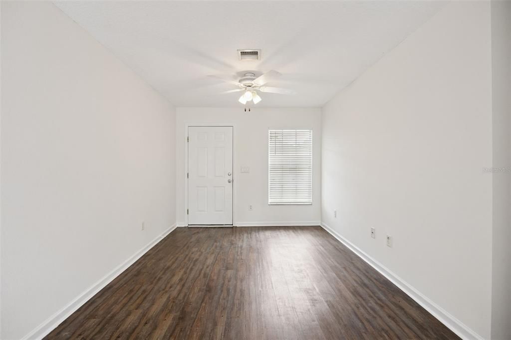 В аренду: $1,650 (2 спален, 2 ванн, 806 Квадратных фут)