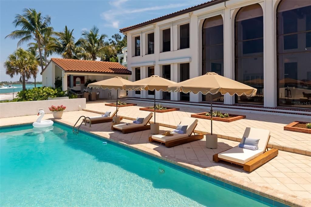 En Venta: $14,900,000 (6 camas, 4 baños, 9162 Pies cuadrados)