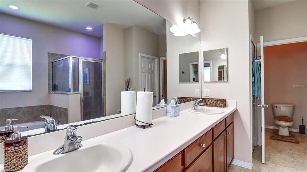 For Sale: $440,000 (4 beds, 2 baths, 2397 Square Feet)