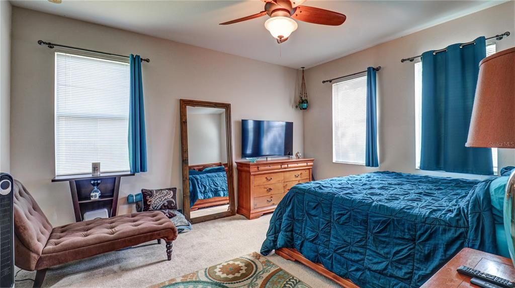 For Sale: $440,000 (4 beds, 2 baths, 2397 Square Feet)