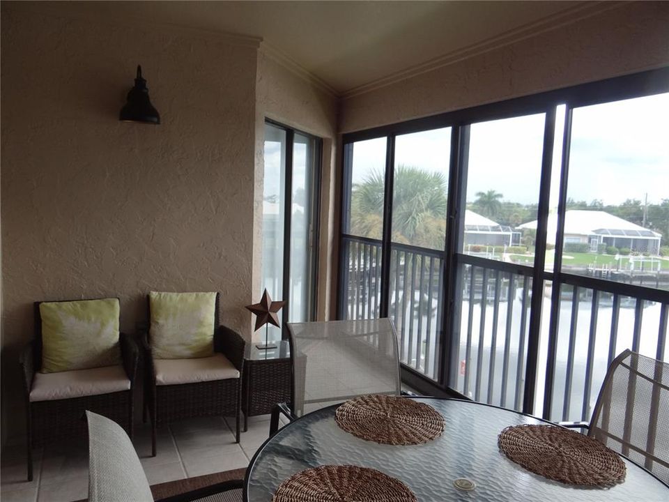 For Rent: $3,800 (2 beds, 2 baths, 1394 Square Feet)