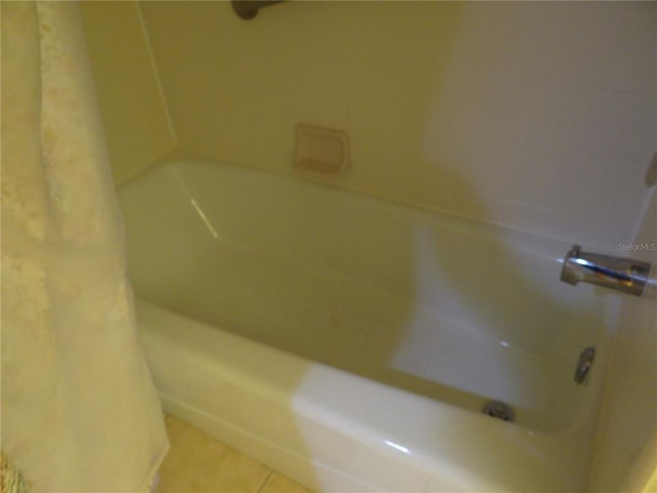 For Rent: $3,800 (2 beds, 2 baths, 1394 Square Feet)