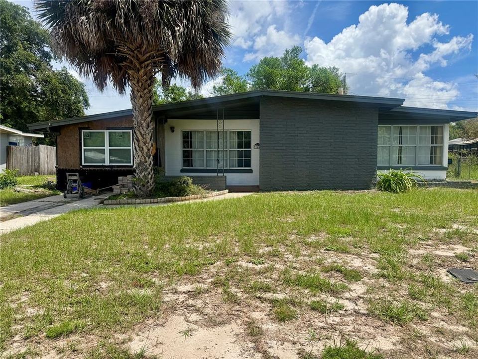 For Sale: $199,000 (3 beds, 1 baths, 1692 Square Feet)