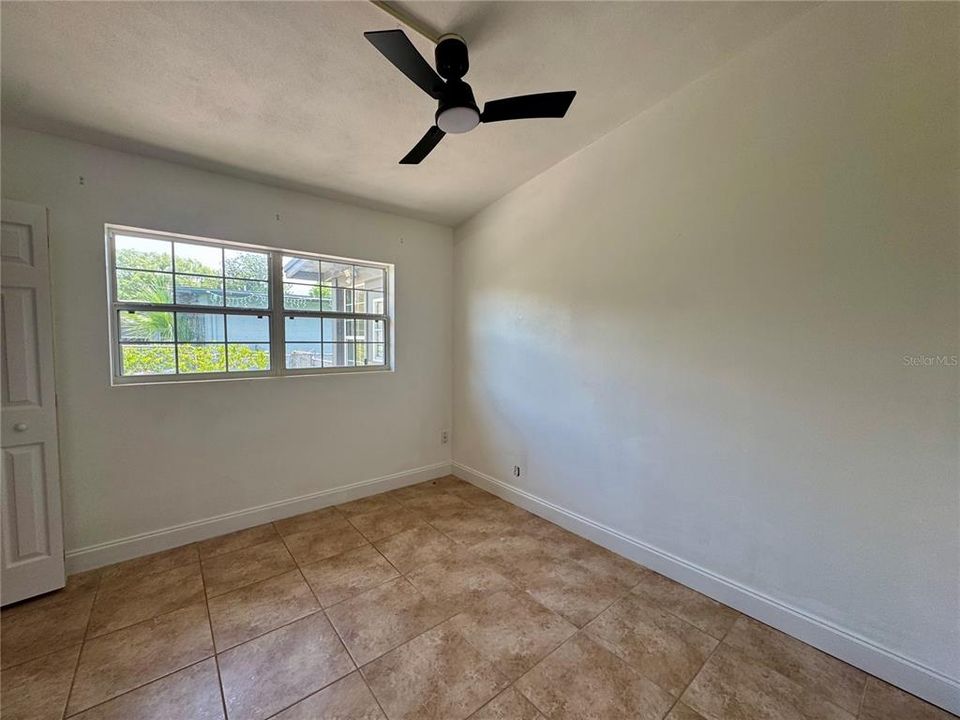 For Sale: $199,000 (3 beds, 1 baths, 1692 Square Feet)