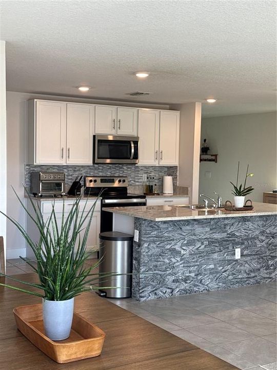 For Sale: $385,000 (4 beds, 2 baths, 2248 Square Feet)