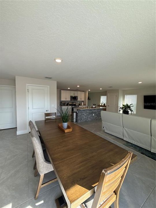 For Sale: $385,000 (4 beds, 2 baths, 2248 Square Feet)
