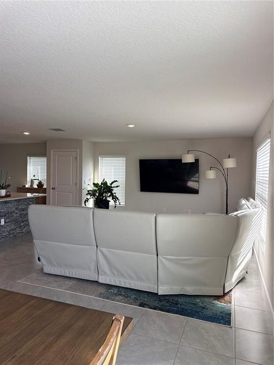 For Sale: $385,000 (4 beds, 2 baths, 2248 Square Feet)