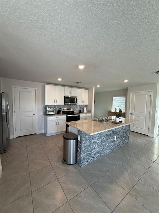 For Sale: $385,000 (4 beds, 2 baths, 2248 Square Feet)