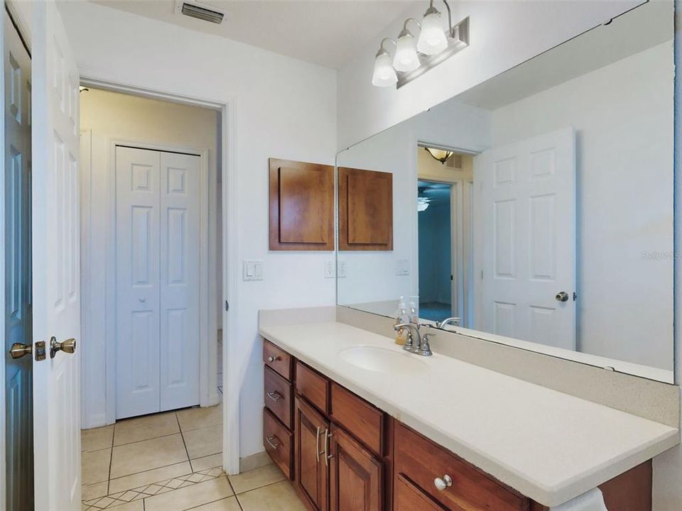 For Sale: $365,000 (3 beds, 2 baths, 1731 Square Feet)