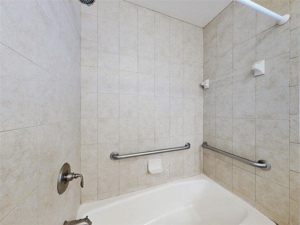 For Sale: $365,000 (3 beds, 2 baths, 1731 Square Feet)