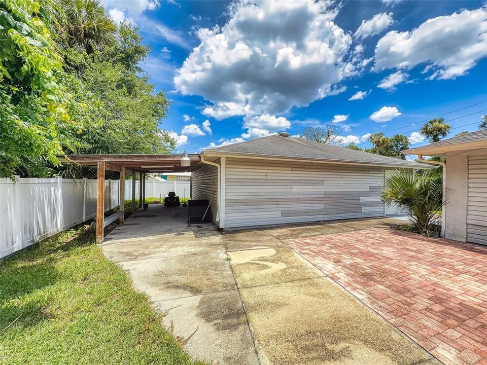 For Sale: $365,000 (3 beds, 2 baths, 1731 Square Feet)