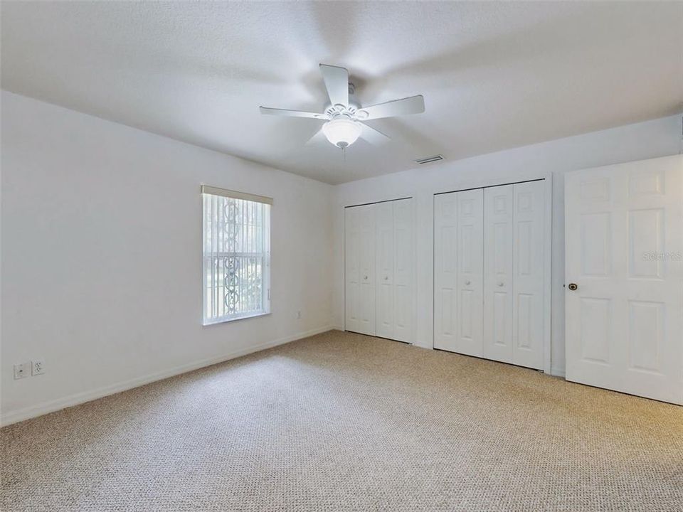 For Sale: $365,000 (3 beds, 2 baths, 1731 Square Feet)