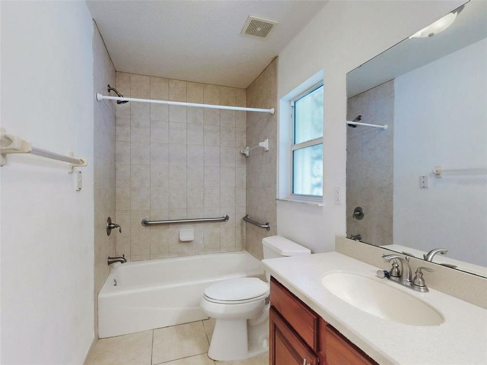 For Sale: $365,000 (3 beds, 2 baths, 1731 Square Feet)