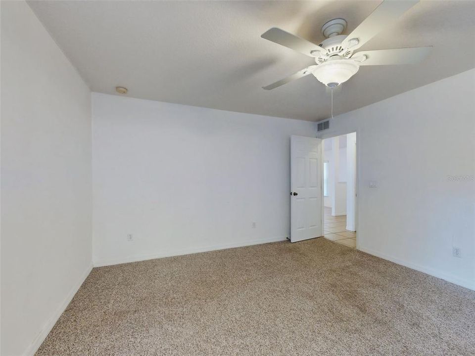 For Sale: $365,000 (3 beds, 2 baths, 1731 Square Feet)