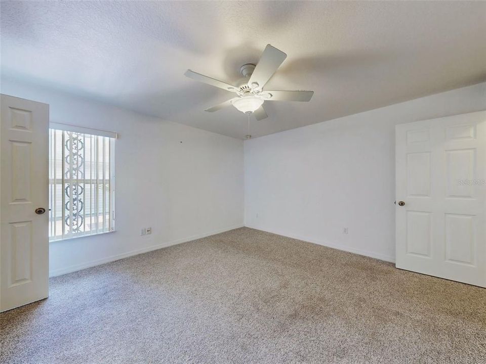 For Sale: $365,000 (3 beds, 2 baths, 1731 Square Feet)