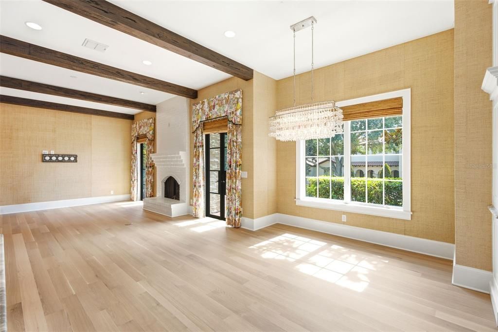 На продажу: $5,600,000 (5 спален, 5 ванн, 5152 Квадратных фут)
