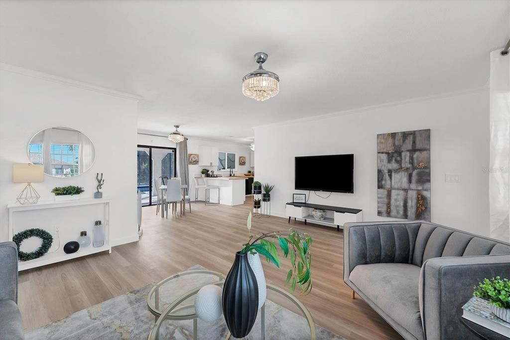 For Sale: $299,900 (2 beds, 2 baths, 1068 Square Feet)
