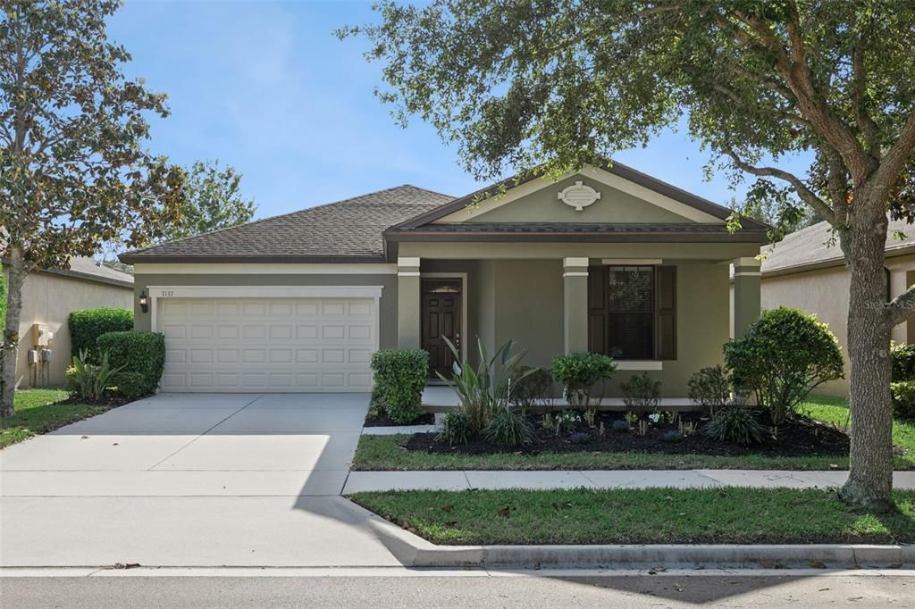 For Rent: $3,100 (3 beds, 2 baths, 1910 Square Feet)