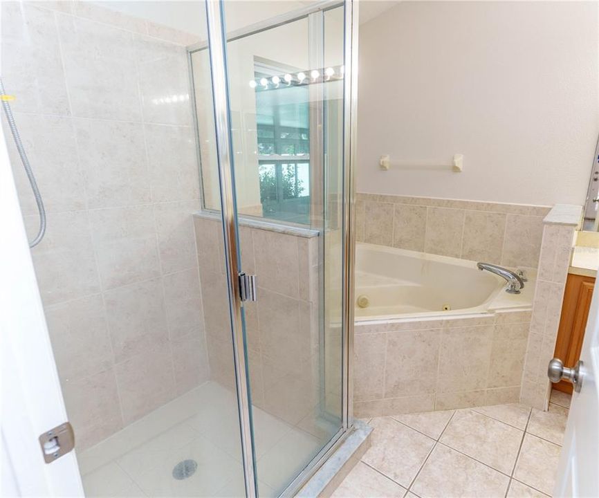 На продажу: $405,000 (3 спален, 2 ванн, 1769 Квадратных фут)