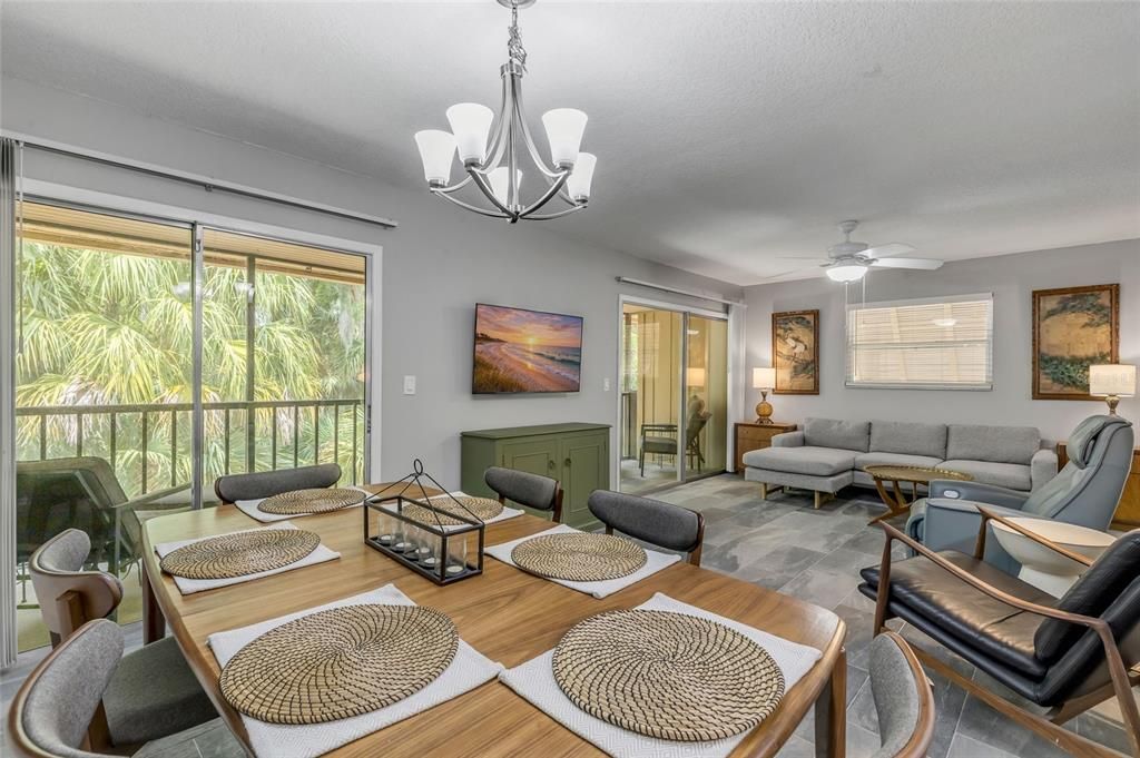 For Sale: $175,000 (2 beds, 2 baths, 897 Square Feet)