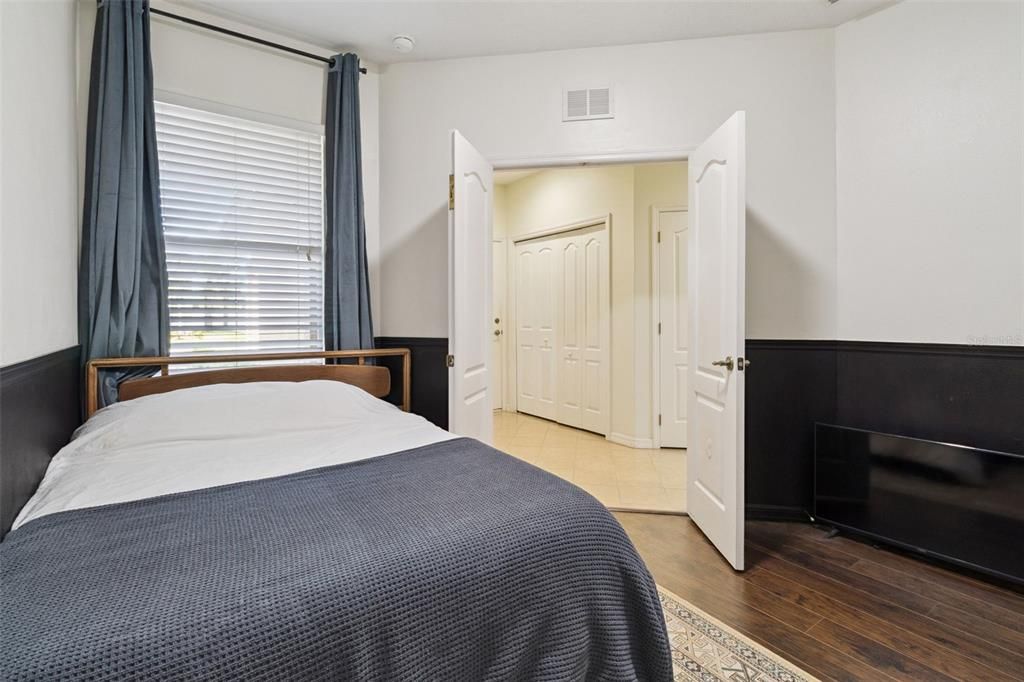 For Sale: $287,000 (3 beds, 2 baths, 1602 Square Feet)