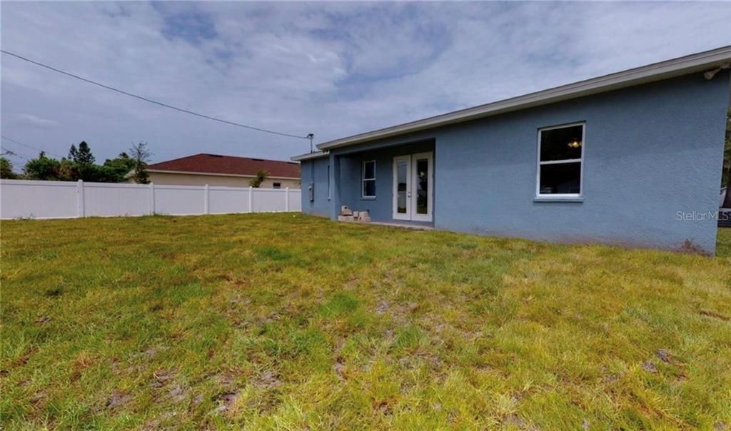 For Rent: $3,800 (3 beds, 2 baths, 2070 Square Feet)