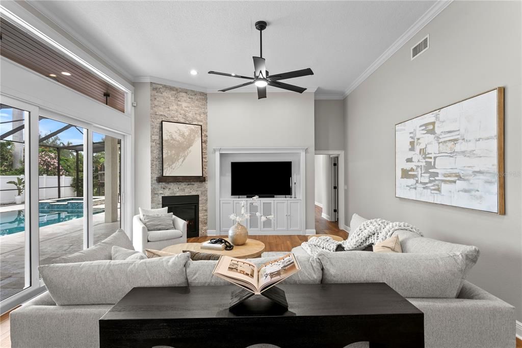 For Sale: $2,295,000 (5 beds, 4 baths, 4254 Square Feet)