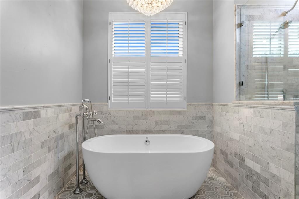 For Sale: $2,295,000 (5 beds, 4 baths, 4254 Square Feet)