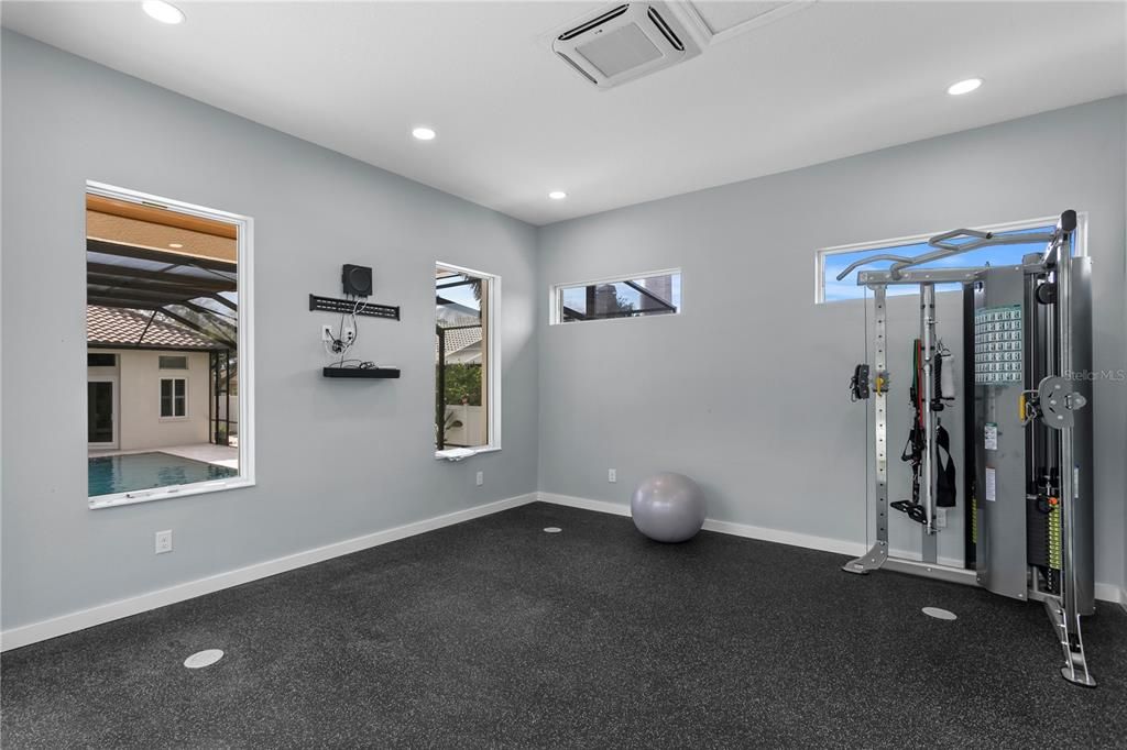 For Sale: $2,295,000 (5 beds, 4 baths, 4254 Square Feet)