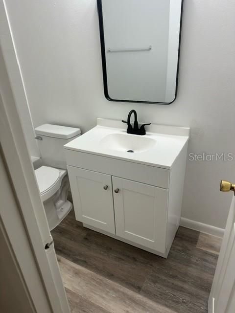 For Rent: $1,245 (2 beds, 1 baths, 873 Square Feet)