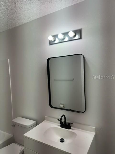 For Rent: $1,245 (2 beds, 1 baths, 873 Square Feet)