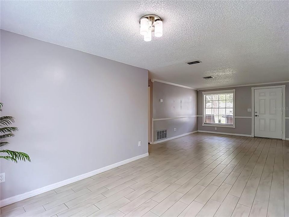 En Venta: $289,900 (2 camas, 2 baños, 1022 Pies cuadrados)