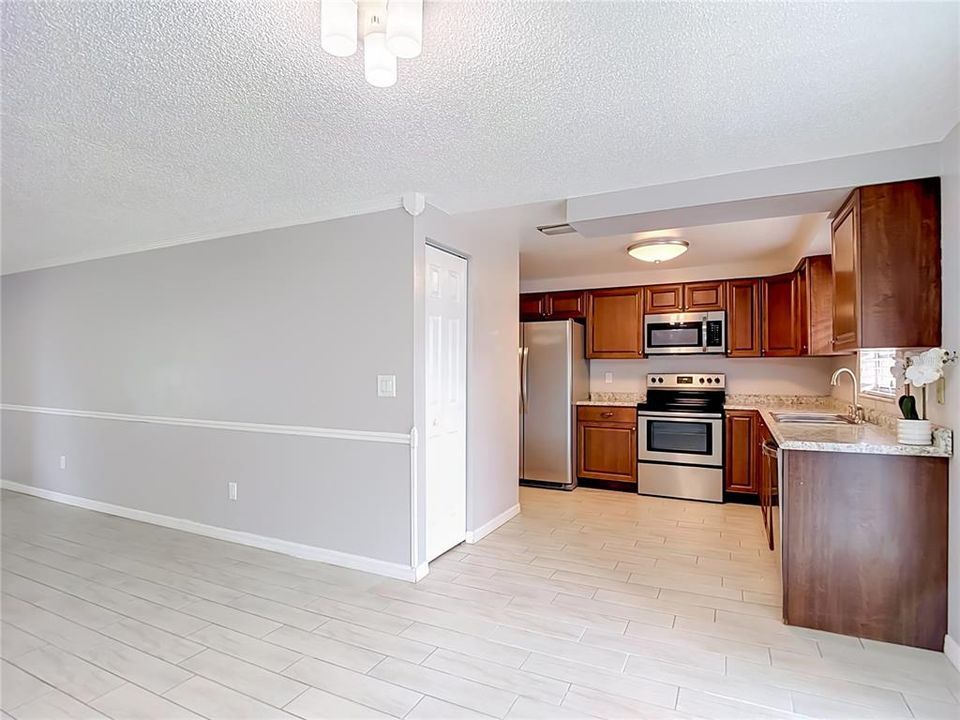 En Venta: $289,900 (2 camas, 2 baños, 1022 Pies cuadrados)