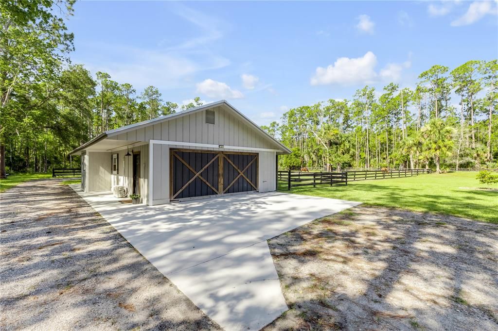 For Sale: $1,340,000 (6 beds, 5 baths, 5648 Square Feet)