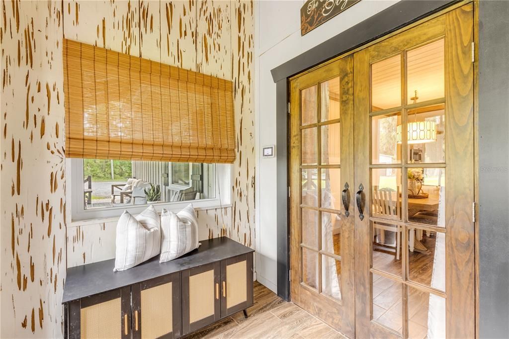 For Sale: $1,340,000 (6 beds, 5 baths, 5648 Square Feet)