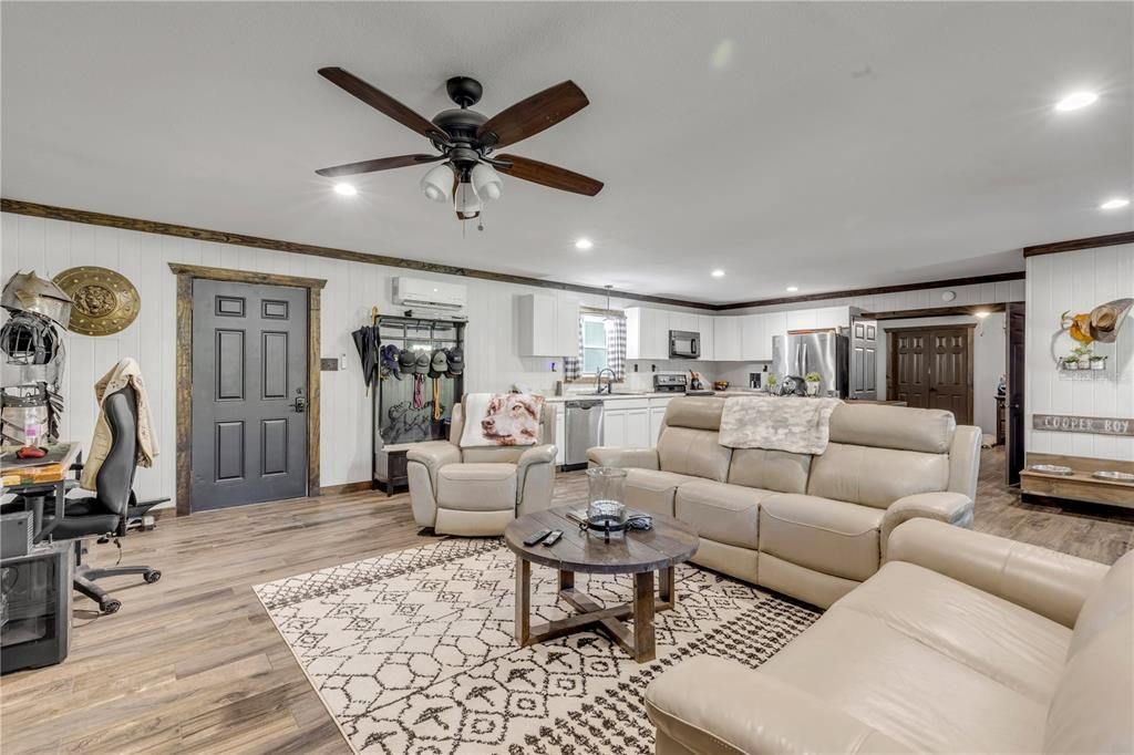 For Sale: $1,340,000 (6 beds, 5 baths, 5648 Square Feet)