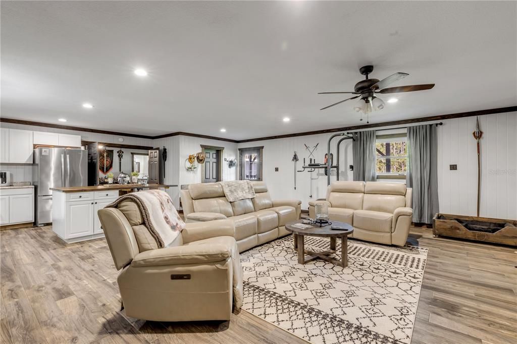 For Sale: $1,340,000 (6 beds, 5 baths, 5648 Square Feet)