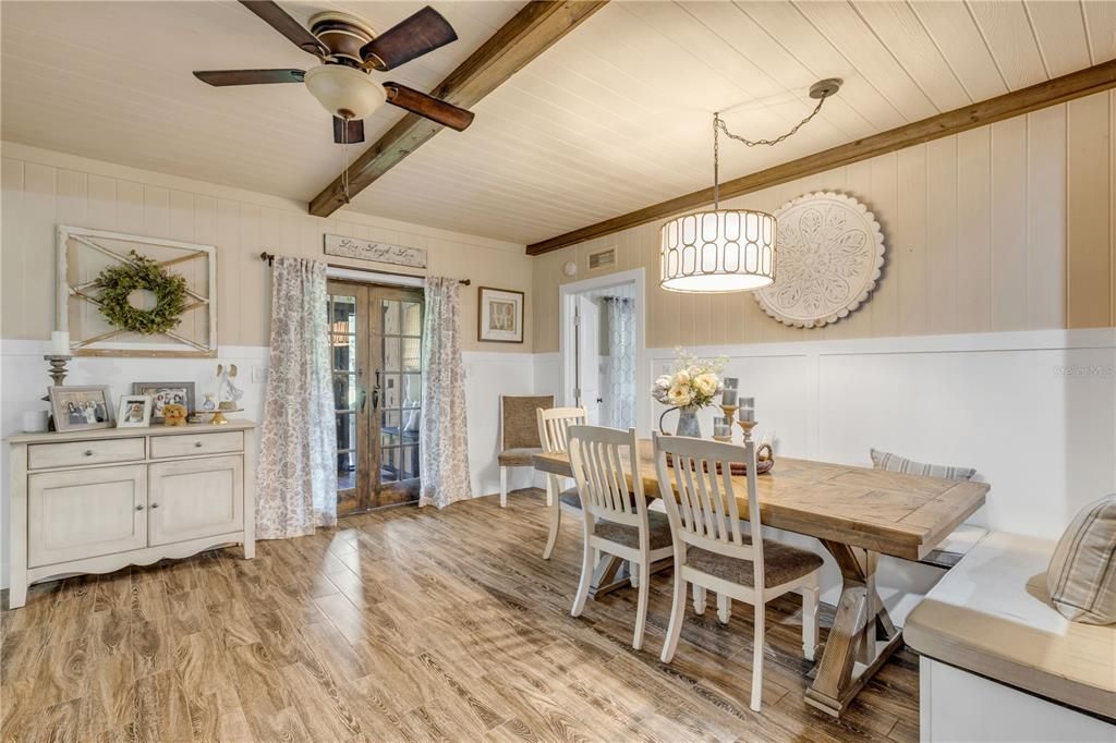 For Sale: $1,340,000 (6 beds, 5 baths, 5648 Square Feet)
