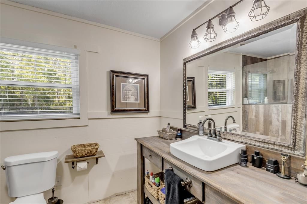 For Sale: $1,340,000 (6 beds, 5 baths, 5648 Square Feet)