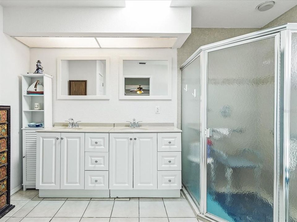 En Venta: $240,000 (2 camas, 2 baños, 1754 Pies cuadrados)